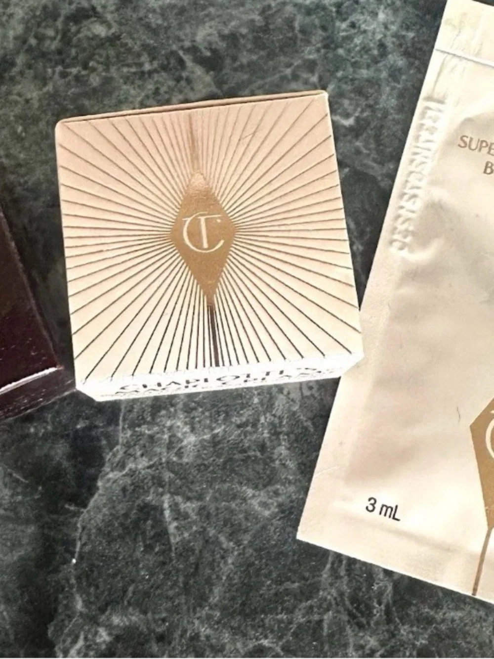 Charlotte Tilbury LED Selfie Light w Mini Magic Cream & Airbrush Powder & Lotion